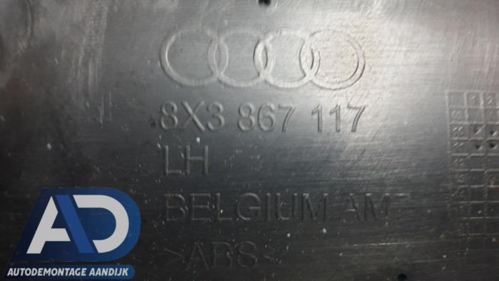 Portierbekleding 2Deurs links van een Audi A1 (8X1/8XK) 1.6 TDI 16V 2012