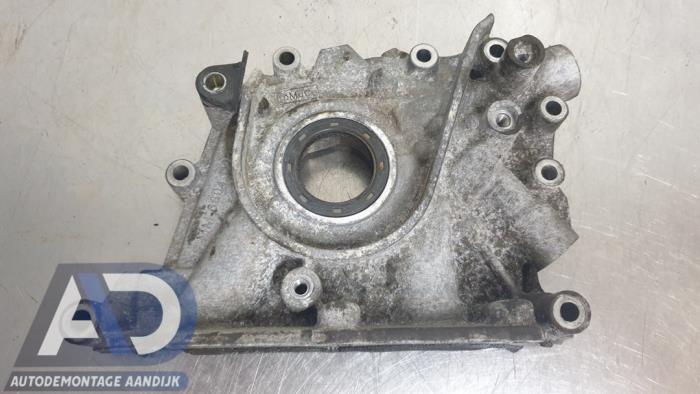 Gebruikte Oliepomp Ford Fiesta 6 (JA8) 1.4 16V Prijs € 49,99 Margeregeling aangeboden door Autodemontage Aandijk