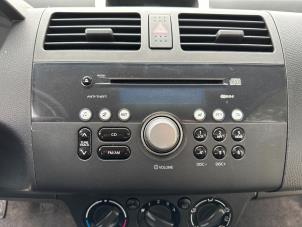 Gebruikte Radio CD Speler Suzuki Swift (ZA/ZC/ZD1/2/3/9) 1.3 VVT 16V Prijs € 39,99 Margeregeling aangeboden door Autodemontage Aandijk