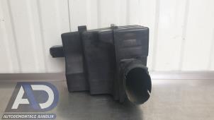 Gebruikte Luchtfilterhuis Suzuki Swift (ZA/ZC/ZD1/2/3/9) 1.3 VVT 16V Prijs € 19,99 Margeregeling aangeboden door Autodemontage Aandijk