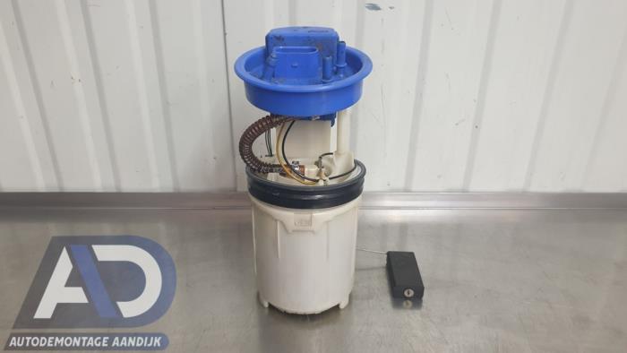 Gebruikte Tank element Pomp Volkswagen Touran (1T1/T2) 2.0 FSI 16V Prijs € 69,99 Margeregeling aangeboden door Autodemontage Aandijk