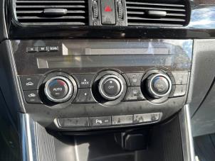 Gebruikte Kachel Bedieningspaneel Mazda CX-5 (KE,GH) 2.2 SkyActiv-D 16V 2WD Prijs € 124,99 Margeregeling aangeboden door Autodemontage Aandijk