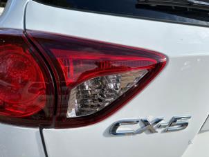 Gebruikte Achterlicht links Mazda CX-5 (KE,GH) 2.2 SkyActiv-D 16V 2WD Prijs € 59,99 Margeregeling aangeboden door Autodemontage Aandijk