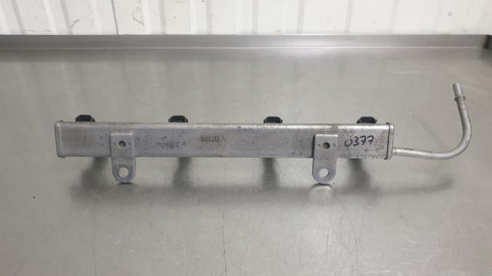 Common rail (Injectie) van een Mitsubishi Outlander (GF/GG) 2.0 16V PHEV 4x4 2014
