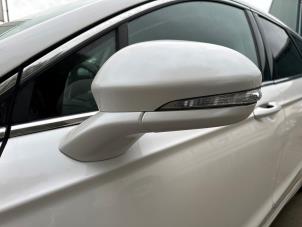 Gebruikte Buitenspiegel links Ford Mondeo V Wagon 2.0 TDCi 150 16V Prijs € 149,99 Margeregeling aangeboden door Autodemontage Aandijk