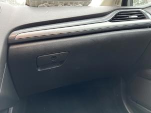Gebruikte Dashboardkastje Ford Mondeo V Wagon 2.0 TDCi 150 16V Prijs € 64,99 Margeregeling aangeboden door Autodemontage Aandijk