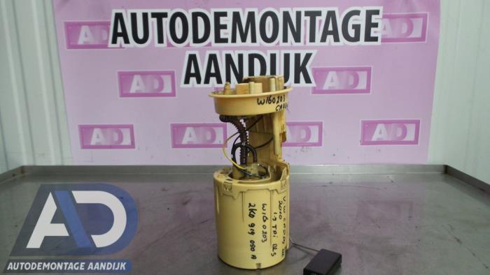 Gebruikte Tank element Pomp Volkswagen Caddy Combi III (2KB,2KJ) 1.9 TDI Prijs € 49,99 Margeregeling aangeboden door Autodemontage Aandijk