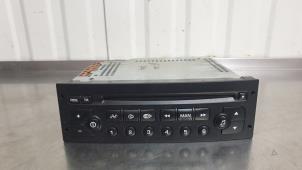 Gebruikte Radio CD Speler Peugeot 307 SW (3H) 1.6 16V Prijs € 49,99 Margeregeling aangeboden door Autodemontage Aandijk