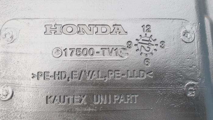 Brandstoftank van een Honda Civic (FK1/2/3) 1.4i VTEC 16V 2013