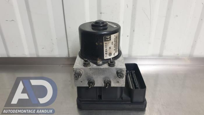 Gebruikte ABS Pomp Volkswagen Golf IV (1J1) 1.6 16V Prijs € 34,99 Margeregeling aangeboden door Autodemontage Aandijk
