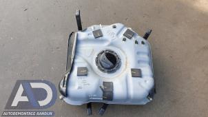 Gebruikte Brandstoftank Ford Transit Custom 1.0 12V Ecoboost PHEV Prijs € 199,99 Margeregeling aangeboden door Autodemontage Aandijk