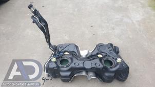 Gebruikte Tank Audi TT (8J3) 2.0 TFSI 16V TTS Quattro Prijs € 174,99 Margeregeling aangeboden door Autodemontage Aandijk