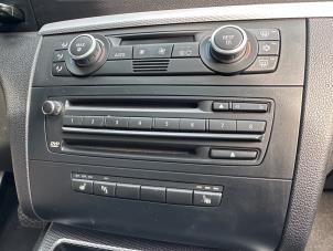 Gebruikte Radio CD Speler BMW 1 serie (E87/87N) 118i 16V Prijs op aanvraag aangeboden door Autodemontage Aandijk