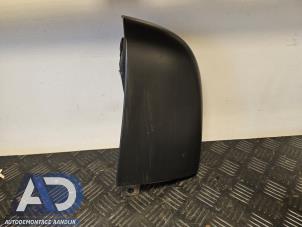 Gebruikte Achterlichtrand links Opel Vivaro 1.6 CDTI 90 Prijs € 45,36 Inclusief btw aangeboden door Autodemontage Aandijk