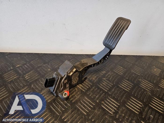 Gebruikte Sensor Gaspedaalpositie Toyota Yaris II (P9) 1.0 12V VVT-i Prijs € 39,99 Margeregeling aangeboden door Autodemontage Aandijk