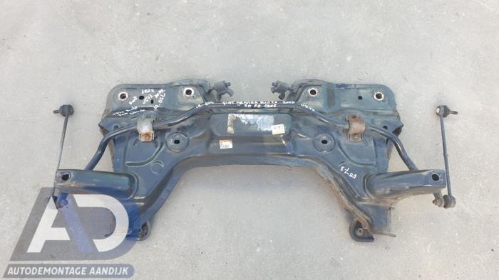 Gebruikte Subframe Fiat Grande Punto (199) 1.3 JTD Multijet 16V VGT Prijs € 74,99 Margeregeling aangeboden door Autodemontage Aandijk