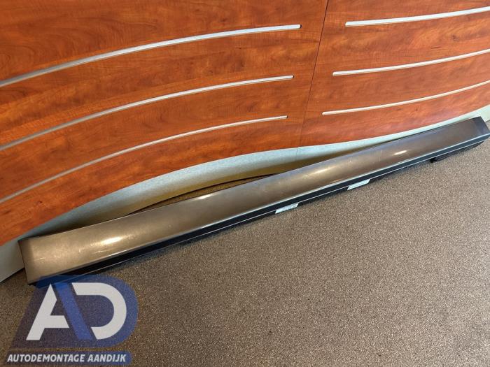 Gebruikte Sideskirt rechts BMW 3 serie Touring (F31) 340i 3.0 TwinPower Turbo 24V Prijs € 74,99 Margeregeling aangeboden door Autodemontage Aandijk