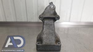 Gebruikte Motorrubber Mercedes C (W203) 2.2 C-220 CDI 16V Prijs € 24,99 Margeregeling aangeboden door Autodemontage Aandijk