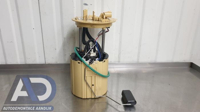 Gebruikte Tank element Pomp Opel Insignia 2.0 CDTI 16V 140 ecoFLEX Prijs € 49,99 Margeregeling aangeboden door Autodemontage Aandijk