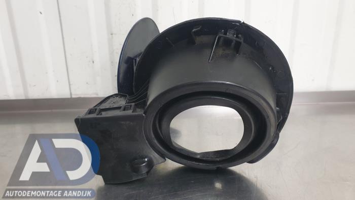 Tank Klep van een Peugeot 308 SW (4E/H) 1.6 HDi 16V 2010