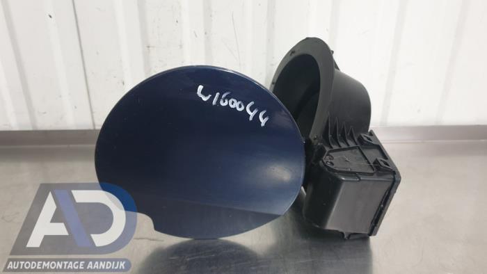 Tank Klep van een Peugeot 308 SW (4E/H) 1.6 HDi 16V 2010