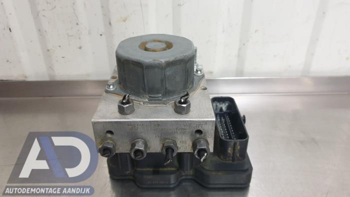 Gebruikte ABS Pomp Fiat Panda (312) 0.9 TwinAir 85 4x4 Prijs € 99,99 Margeregeling aangeboden door Autodemontage Aandijk
