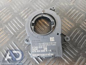 Gebruikte Gier sensor Opel Vivaro 1.6 CDTI 90 Prijs € 24,19 Inclusief btw aangeboden door Autodemontage Aandijk