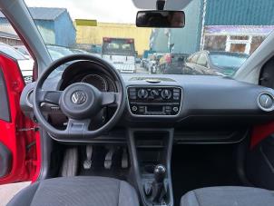 Gebruikte Dashboard Volkswagen Up! (121) 1.0 12V 60 Prijs € 499,99 Margeregeling aangeboden door Autodemontage Aandijk