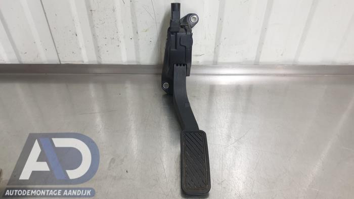 Gebruikte Sensor Gaspedaalpositie Ford Fiesta 6 (JA8) 1.4 16V Prijs € 19,99 Margeregeling aangeboden door Autodemontage Aandijk