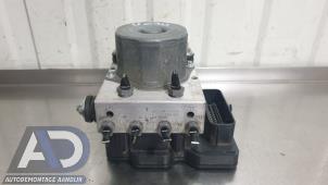 Gebruikte ABS Pomp Mercedes B (W246) 1.6 B-180 BlueEFFICIENCY Turbo 16V Prijs € 149,99 Margeregeling aangeboden door Autodemontage Aandijk