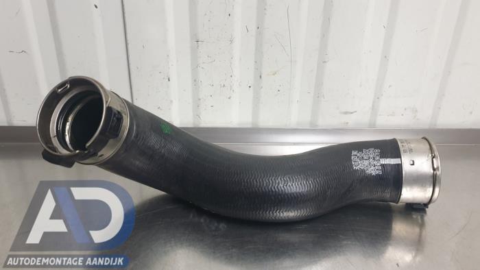 Gebruikte Intercooler Slang Mercedes B (W246/W242) 1.6 B-180 BlueEFFICIENCY Turbo 16V Prijs € 24,99 Margeregeling aangeboden door Autodemontage Aandijk