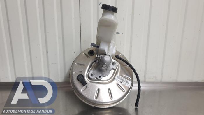 Gebruikte Rembekrachtiger Mercedes B (W246/W242) 1.6 B-180 BlueEFFICIENCY Turbo 16V Prijs € 49,99 Margeregeling aangeboden door Autodemontage Aandijk