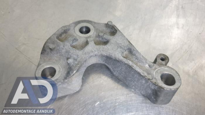 Gebruikte Motorrubber Ford B-Max (JK8) 1.4 16V Prijs € 19,99 Margeregeling aangeboden door Autodemontage Aandijk
