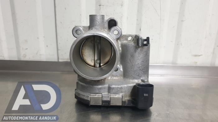 Gebruikte Gasklephuis Ford B-Max (JK8) 1.4 16V Prijs € 49,99 Margeregeling aangeboden door Autodemontage Aandijk