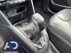 Gebruikte Versnellingspook Peugeot 208 I (CA/CC/CK/CL) 1.2 12V e-THP PureTech 110 Prijs € 34,99 Margeregeling aangeboden door Autodemontage Aandijk