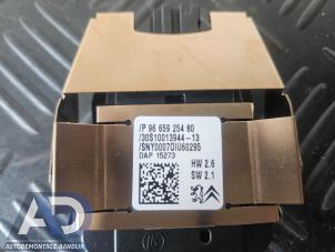 Gebruikte Regensensor Peugeot 208 I (CA/CC/CK/CL) 1.2 12V e-THP PureTech 110 Prijs € 19,99 Margeregeling aangeboden door Autodemontage Aandijk