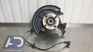 Gebruikte Fusee links-voor Ford B-Max (JK8) 1.4 16V Prijs € 39,99 Margeregeling aangeboden door Autodemontage Aandijk