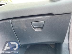 Gebruikte Handschoenenkastje Ford Fiesta 6 (JA8) 1.6 TDCi 16V 90 Prijs € 29,99 Margeregeling aangeboden door Autodemontage Aandijk