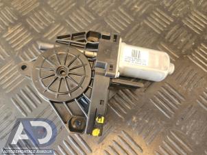Gebruikte Motor electrisch raam Volvo V40 (MV) 1.6 D2 Prijs € 19,99 Margeregeling aangeboden door Autodemontage Aandijk