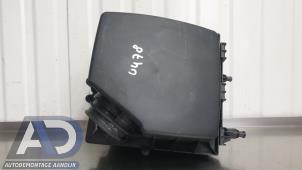 Gebruikte Luchtfilterhuis Opel Corsa E 1.4 16V Prijs € 39,99 Margeregeling aangeboden door Autodemontage Aandijk