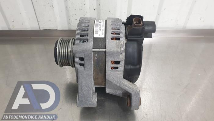 Dynamo van een Opel Corsa E 1.4 16V 2019