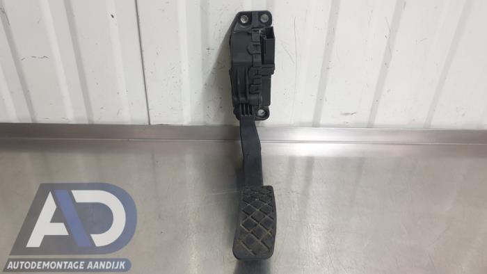 Gebruikte Sensor Gaspedaalpositie Audi A6 Avant Quattro (C6) 2.7 TDI V6 24V Prijs € 24,99 Margeregeling aangeboden door Autodemontage Aandijk
