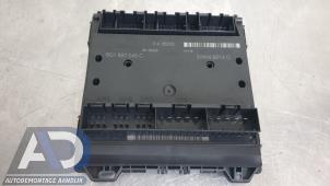 Gebruikte Comfort Module Volkswagen Polo IV (9N1/2/3) 1.2 12V Prijs € 39,99 Margeregeling aangeboden door Autodemontage Aandijk