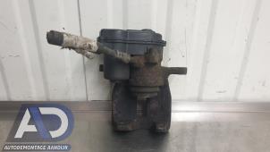 Gebruikte Remklauw (Tang) links-achter Audi Q5 (8RB) 3.0 TDI V6 24V Clean Diesel Quattro Prijs € 149,99 Margeregeling aangeboden door Autodemontage Aandijk