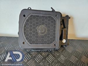 Gebruikte Subwoofer BMW 2 serie Active Tourer (F45) 220dA xDrive 2.0 TwinPower Turbo 16V Prijs € 44,99 Margeregeling aangeboden door Autodemontage Aandijk