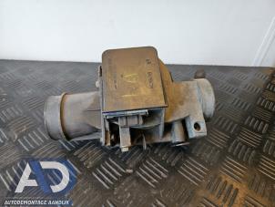 Gebruikte Luchthoeveelheidsmeter Peugeot 205 II (20A/C) 1.9 GTi Prijs € 199,99 Margeregeling aangeboden door Autodemontage Aandijk