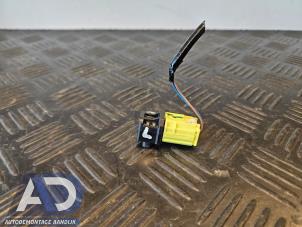 Gebruikte Airbag Sensor Mitsubishi Space Star (A0) 1.2 12V Prijs € 19,99 Margeregeling aangeboden door Autodemontage Aandijk