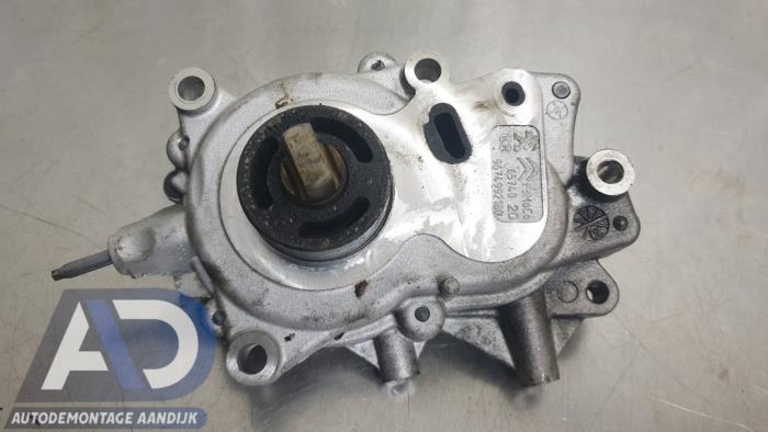 Gebruikte Hogedrukpomp Ford Mondeo V Wagon 2.0 TDCi 150 16V Prijs € 99,99 Margeregeling aangeboden door Autodemontage Aandijk
