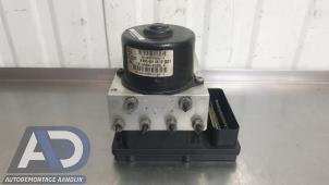 Gebruikte ABS Pomp Mercedes C Sportcoupé (C203) 1.8 C-180K 16V Prijs € 74,99 Margeregeling aangeboden door Autodemontage Aandijk