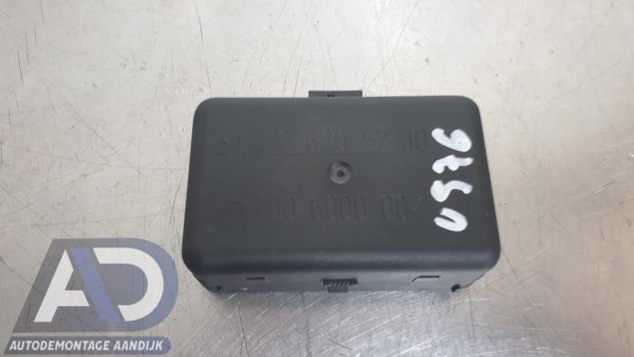 Gebruikte Regensensor Mercedes C Sportcoupé (C203) 1.8 C-180K 16V Prijs € 24,99 Margeregeling aangeboden door Autodemontage Aandijk